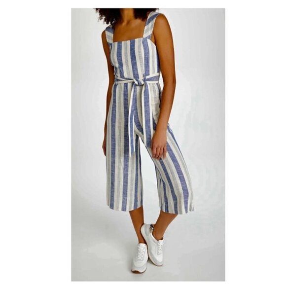 ALICE + OLIVIA Marty Belted Striped Linen-Blend Jumpsuit - Picture 5 of 15